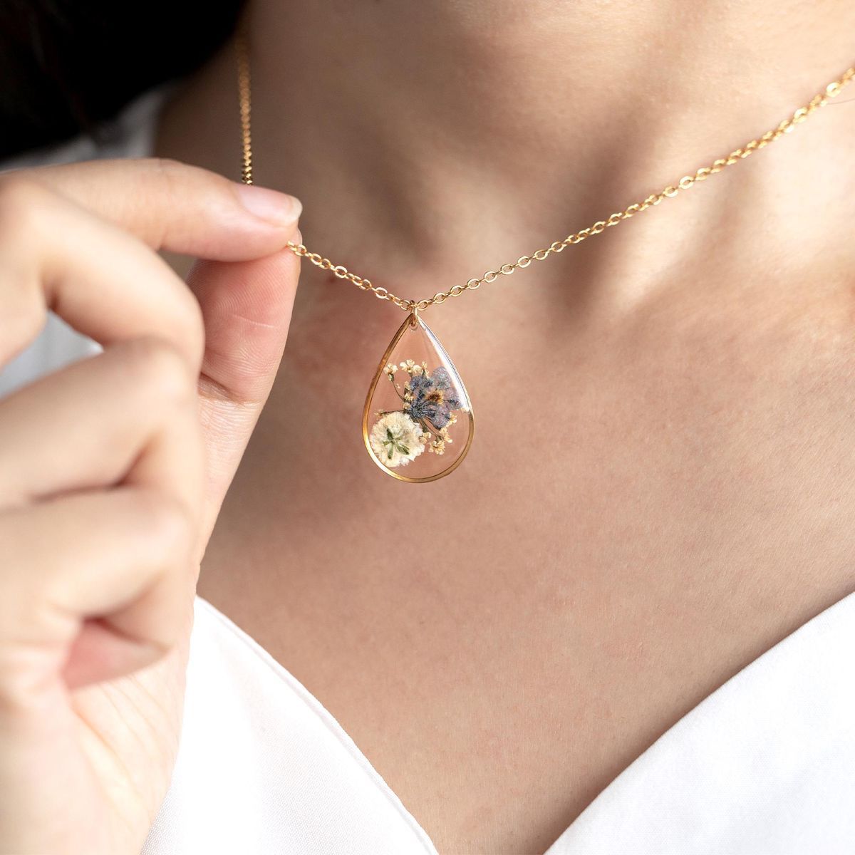 Chic™ charm necklace